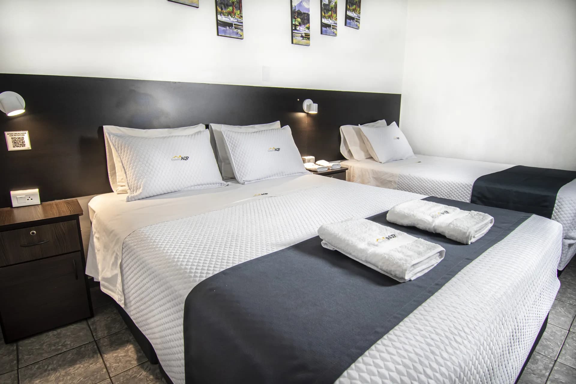 Habitación doble familiar con 2 camas